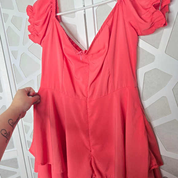Pink Puff Sleeve Off The Shoulder Tiered Mini Romper Womens Size Medium Milkmaid - Picture 7 of 7